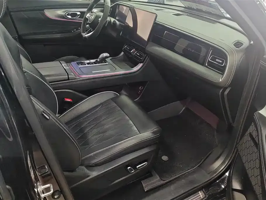 GAC Motor Trumpchi GS8 — фото 8