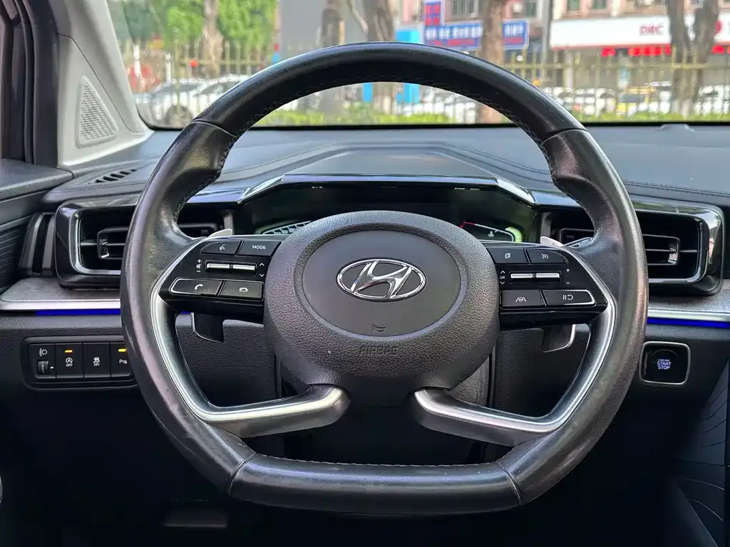 Hyundai Custo — фото 4