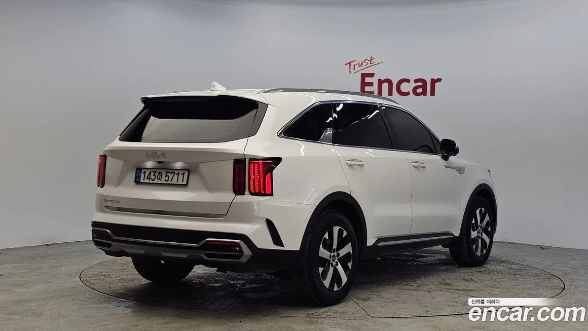 Kia Sorento — фото 9