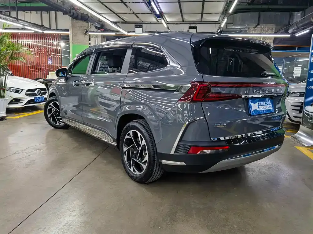 Hyundai Custo — фото 6
