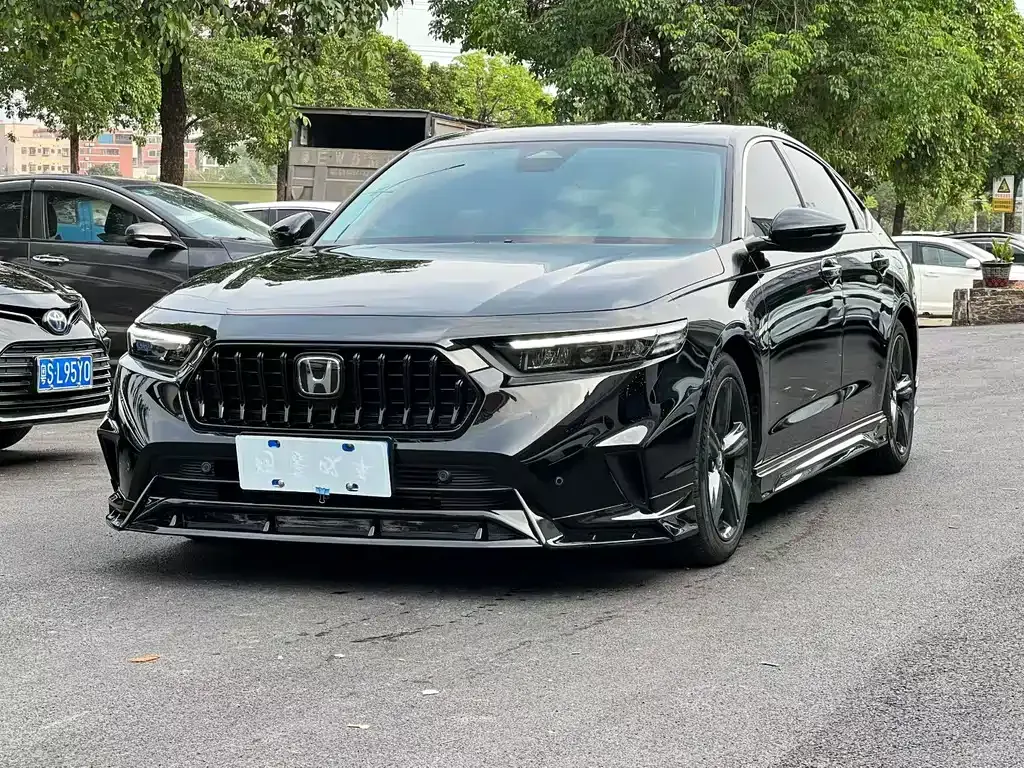 Honda Inspire — фото 1