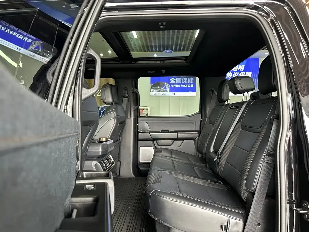 Ford F-150 Raptor 2023 из CN, фото 8