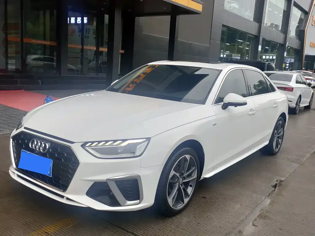 Audi A4L 2021 из CN, фото 1