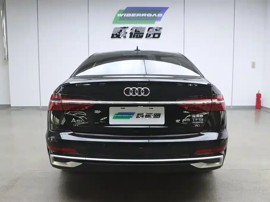 Audi A6L 2025 из CN, фото 5