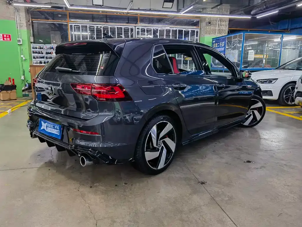Volkswagen Golf GTI 2021 из CN, фото 2