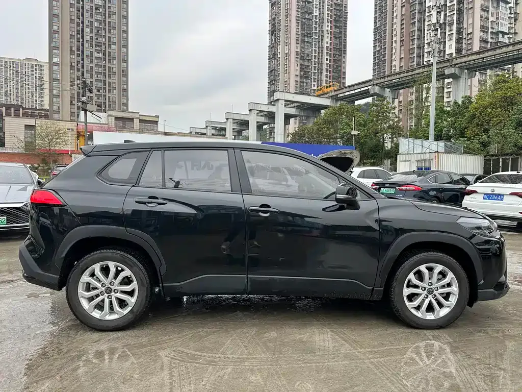 Toyota Frontlander 2023 из CN, фото 8