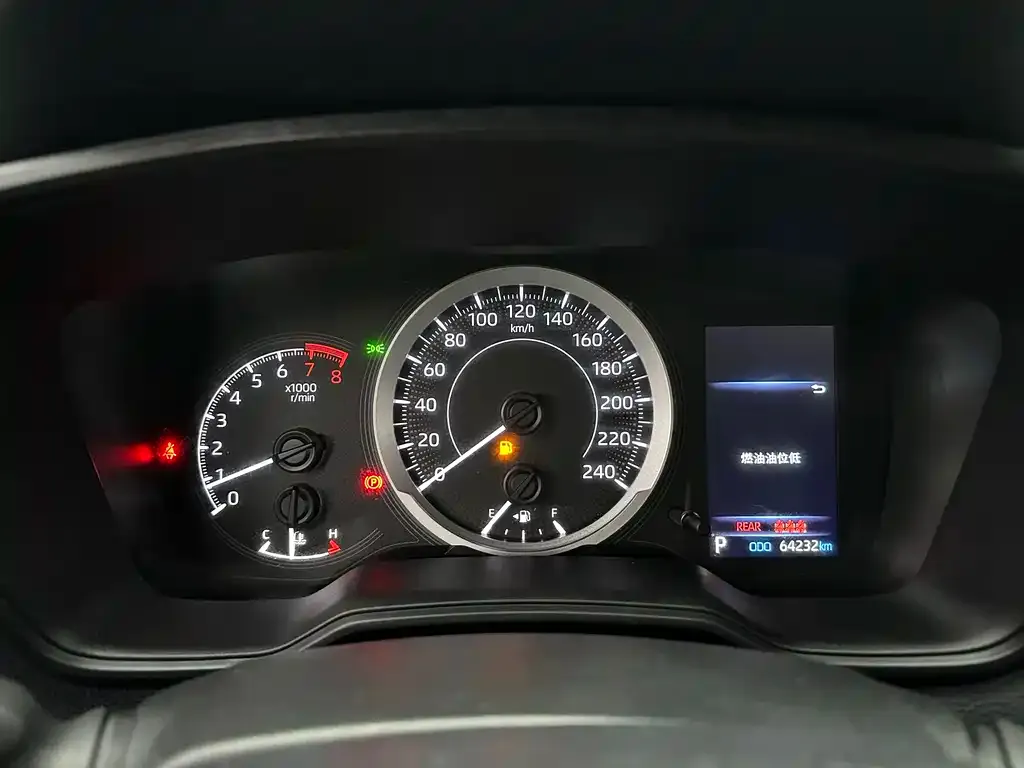 Toyota Frontlander 2023 из CN, фото 2