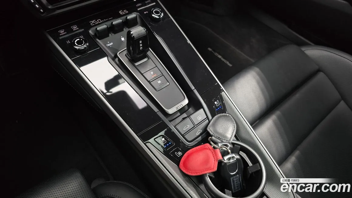 Porsche 911 2021 из KR, фото 9