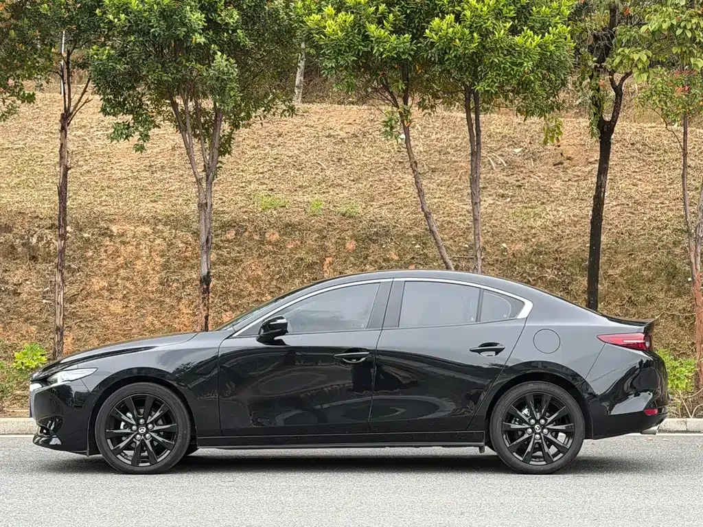 Mazda 3 Axela 2024 из CN, фото 5