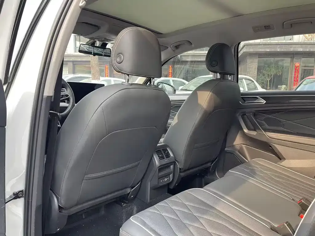 Volkswagen Tiguan L 2022 из CN, фото 6