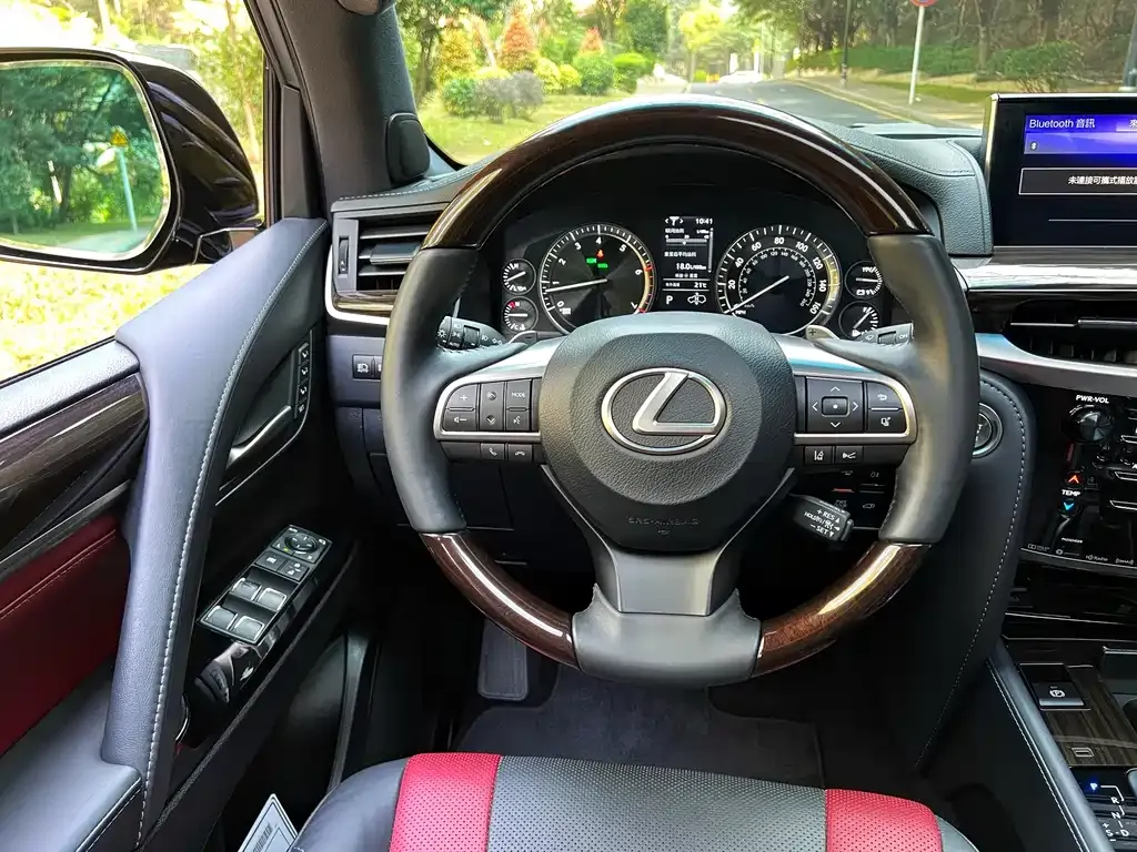 Lexus LX 2025 из CN, фото 3