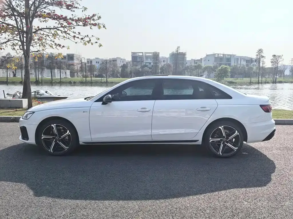Audi A4L 2025 из CN, фото 7