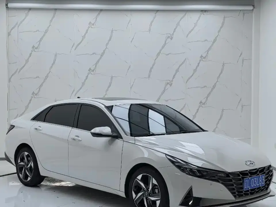 Hyundai Elantra 2023 из CN, фото 2