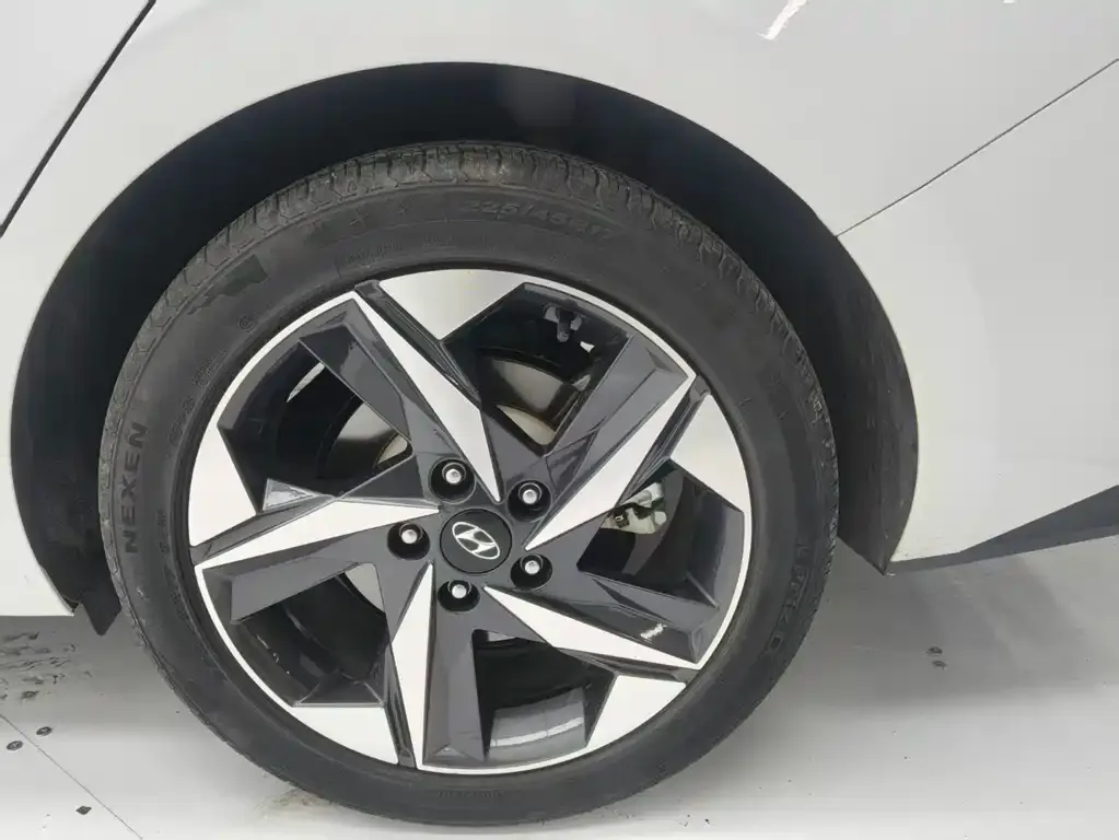 Hyundai Elantra 2023 из CN, фото 3
