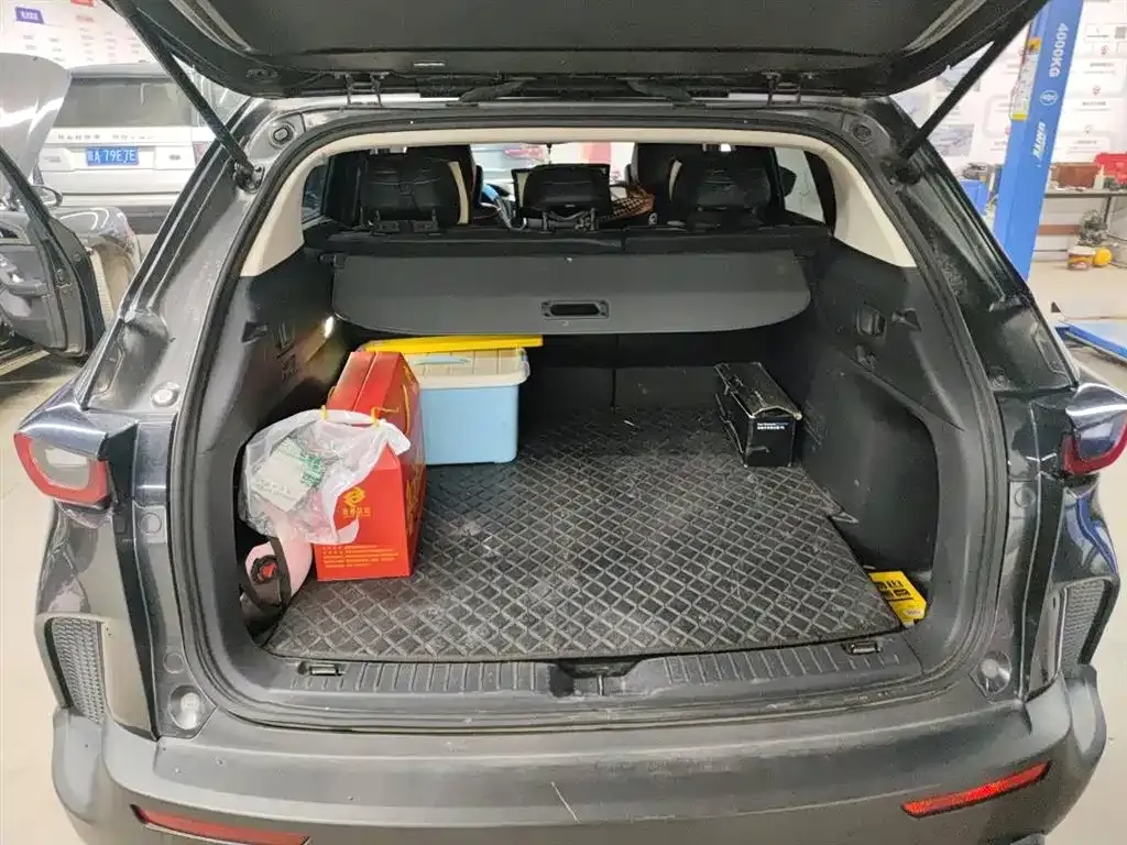Mazda CX-50 2023 из CN, фото 4