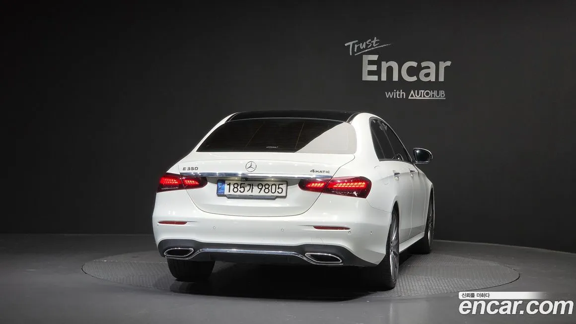 Mercedes-Benz E-Class — фото 4