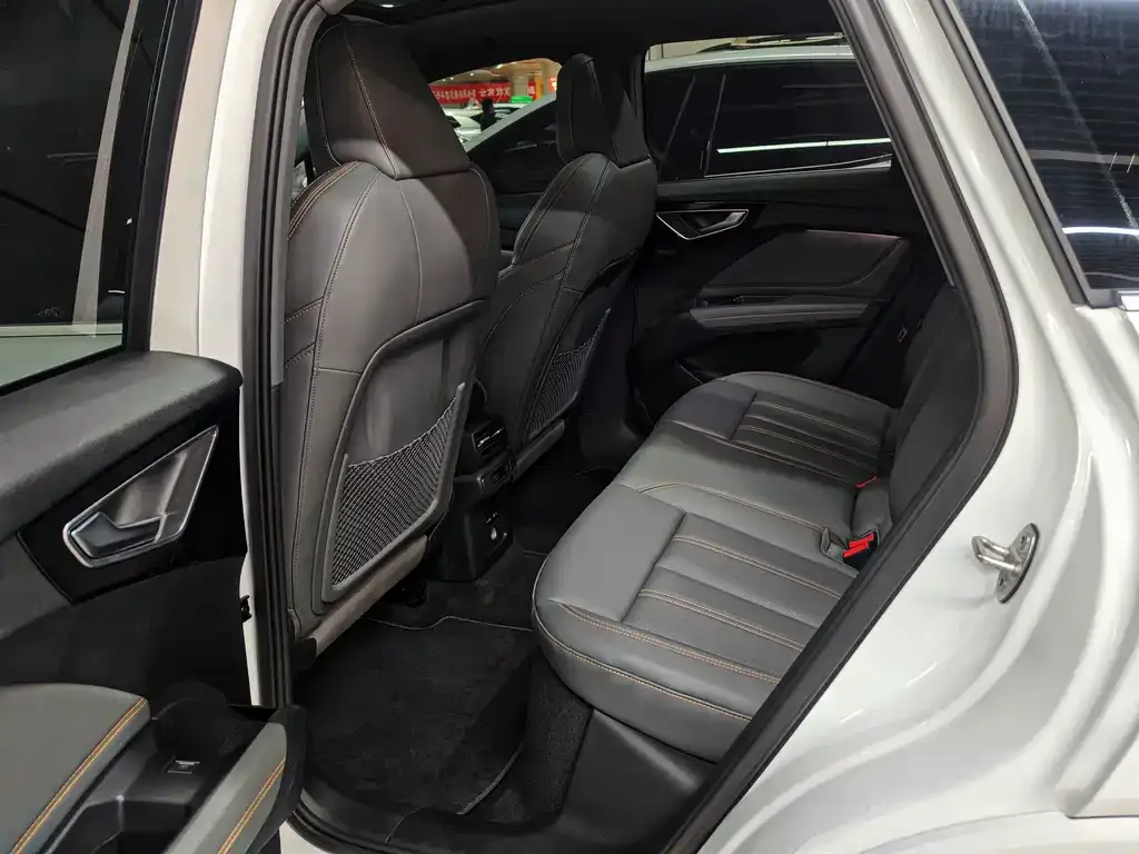 Audi Q4 e-tron 2024 из CN, фото 2