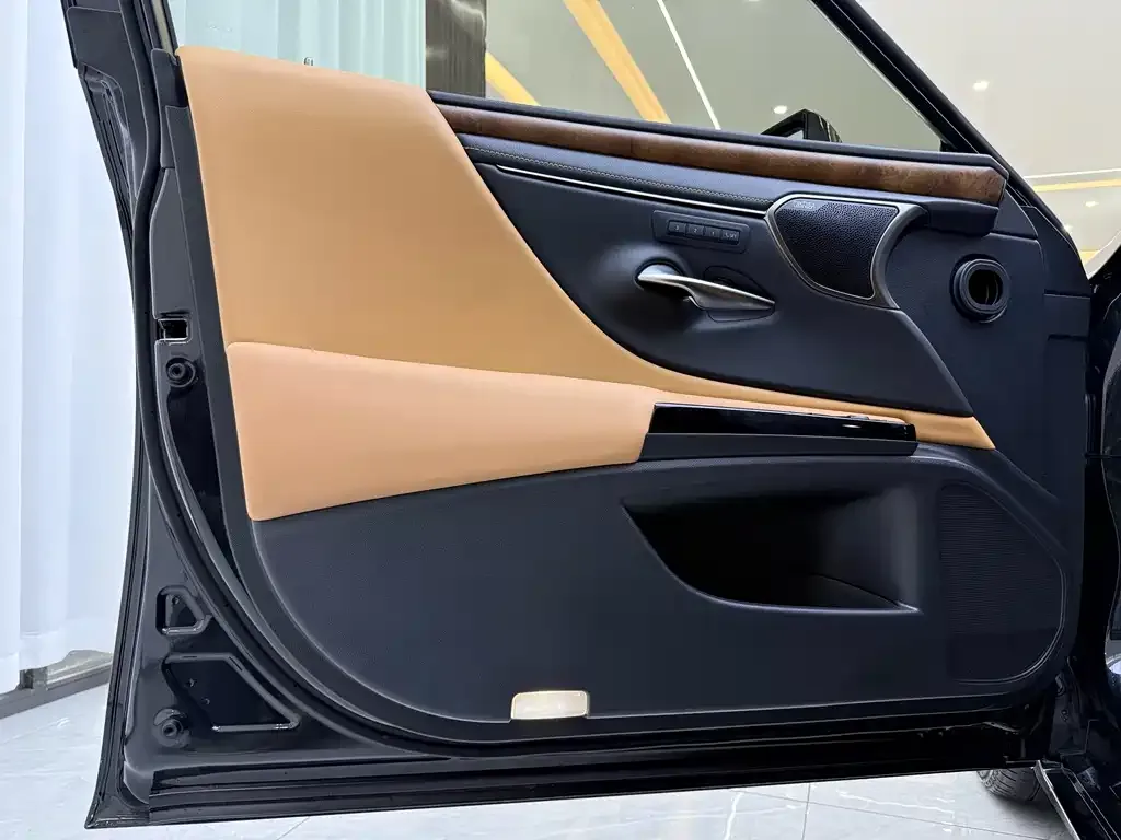 Lexus ES 2024 из CN, фото 8