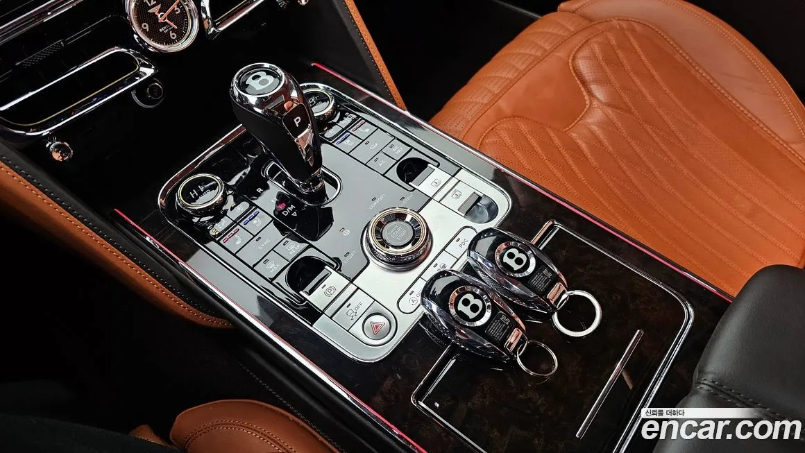 Bentley Flying Spur 2021 из KR, фото 10