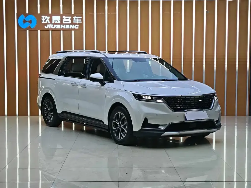 Kia Carnival 2021 из CN, фото 3