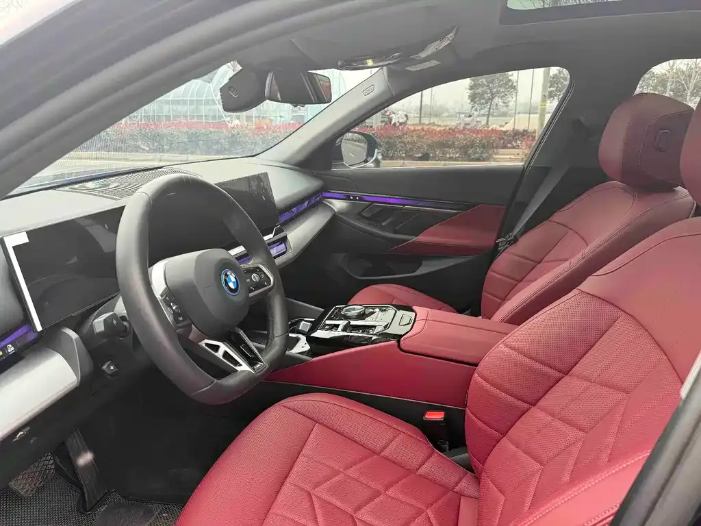 BMW i5 — фото 4