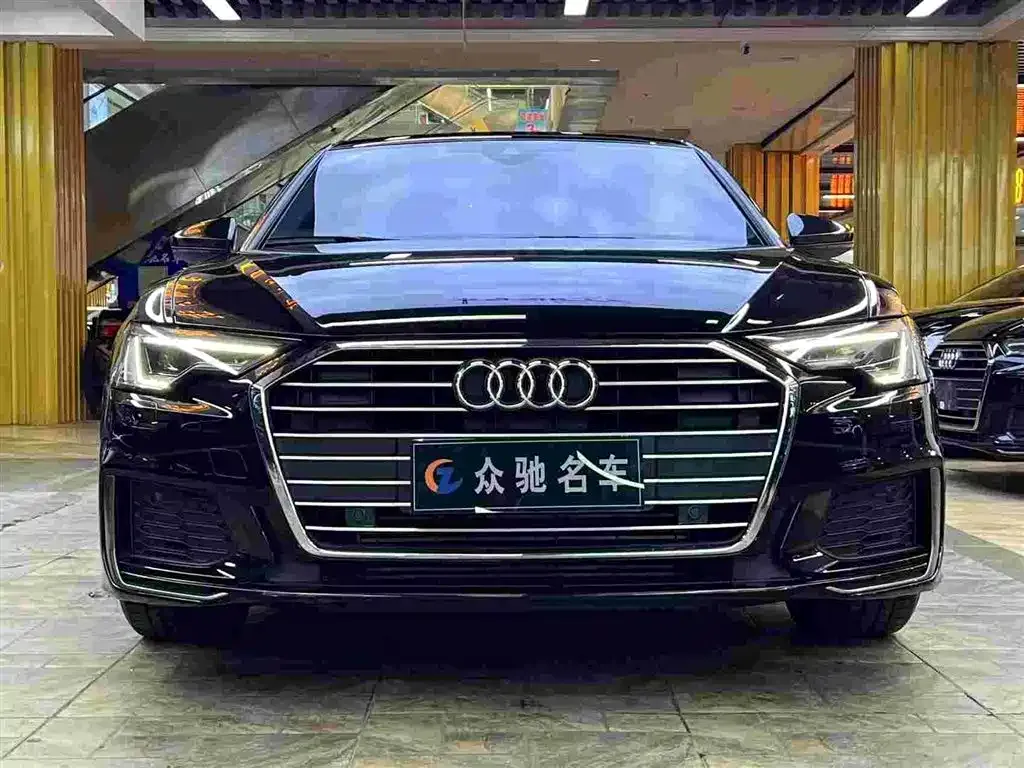 Audi A6L — фото 9