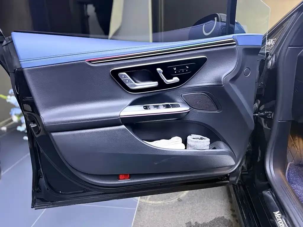 Mercedes-Benz EQE 2024 из CN, фото 4
