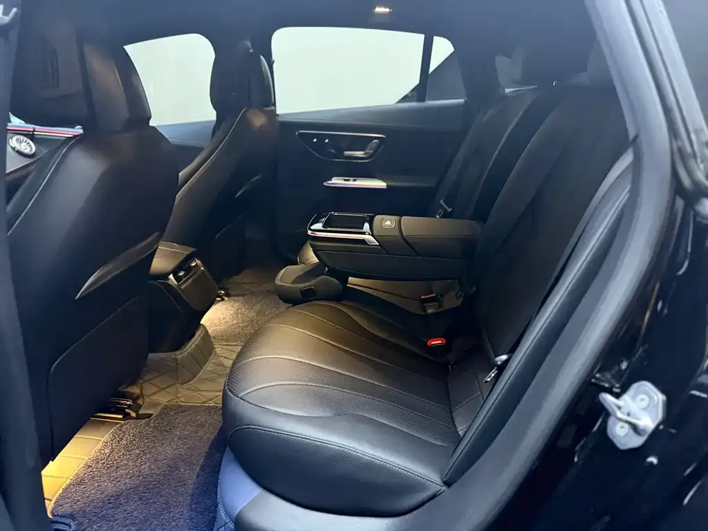 Mercedes-Benz EQE 2024 из CN, фото 3