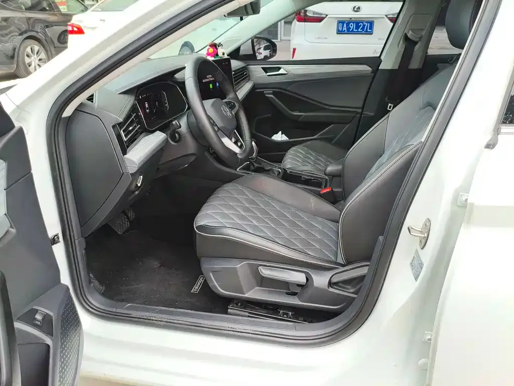 Volkswagen Sagitar 2024 из CN, фото 2
