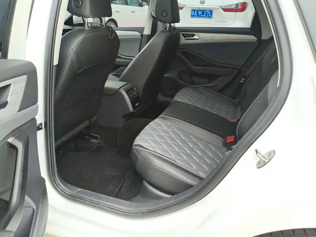 Volkswagen Sagitar 2024 из CN, фото 7