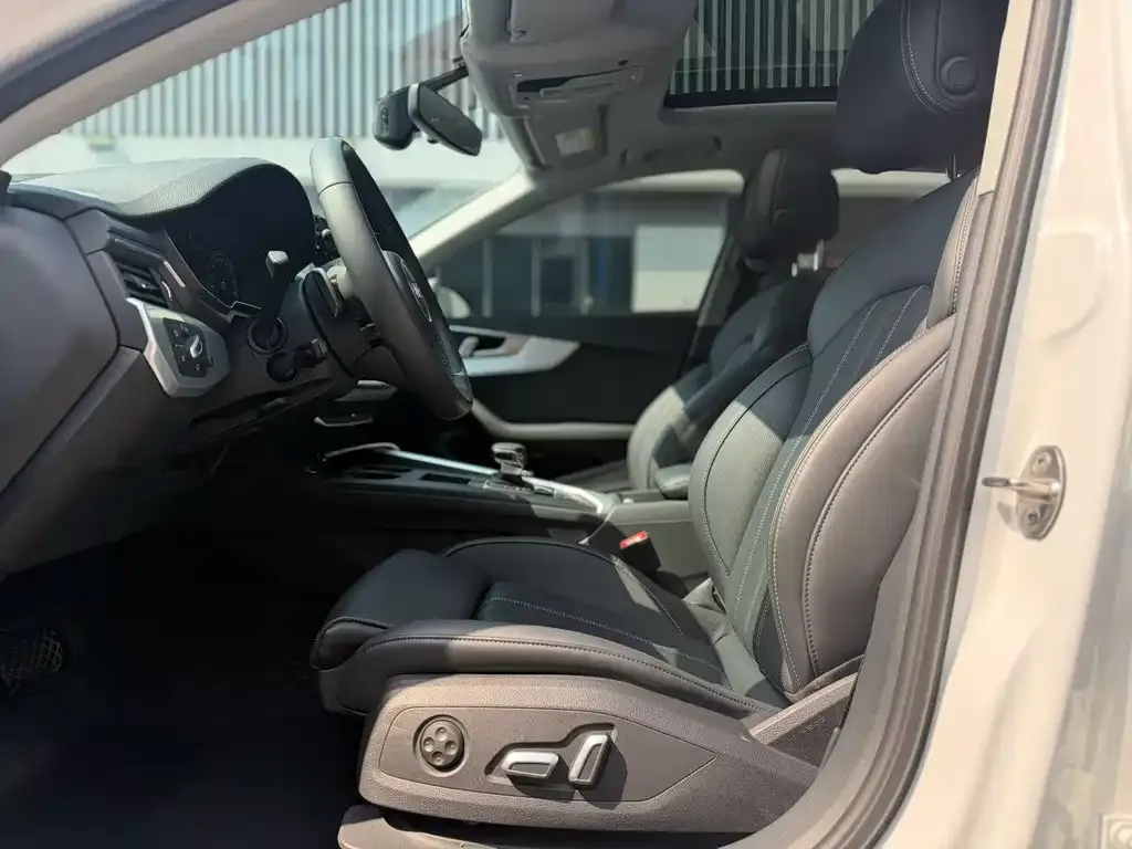 Audi A4L 2025 из CN, фото 5