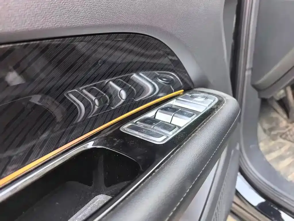Hongqi HS3 PHEV 2025 из CN, фото 4