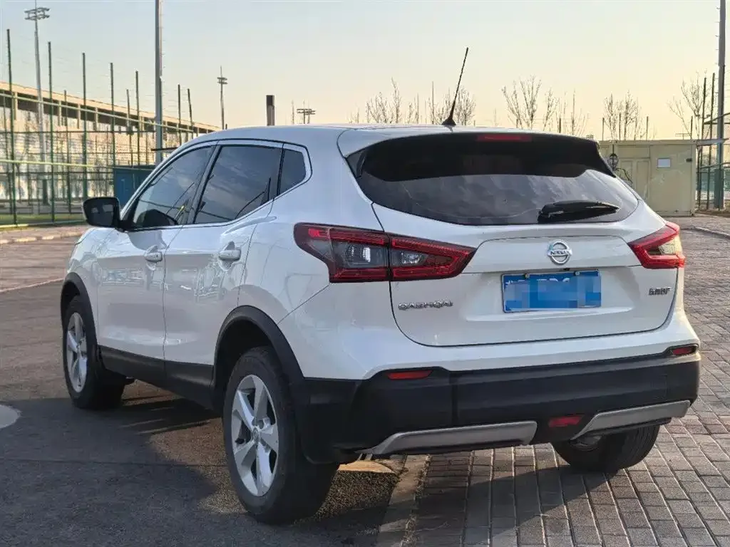 Nissan Qashqai — фото 3