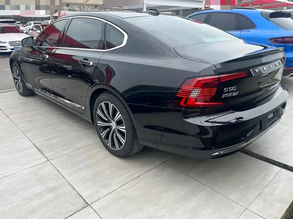 Volvo S90 2021 из CN, фото 5