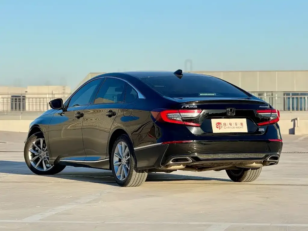 Honda Accord — фото 7