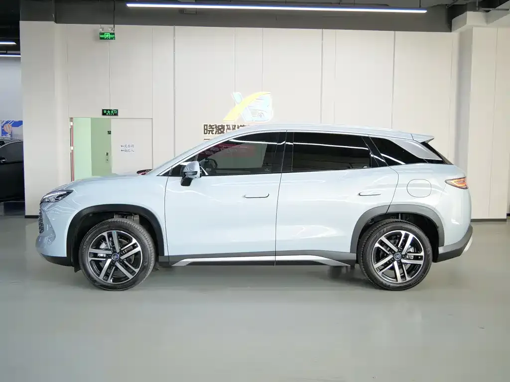 BYD L DM-i 2024 из CN, фото 2