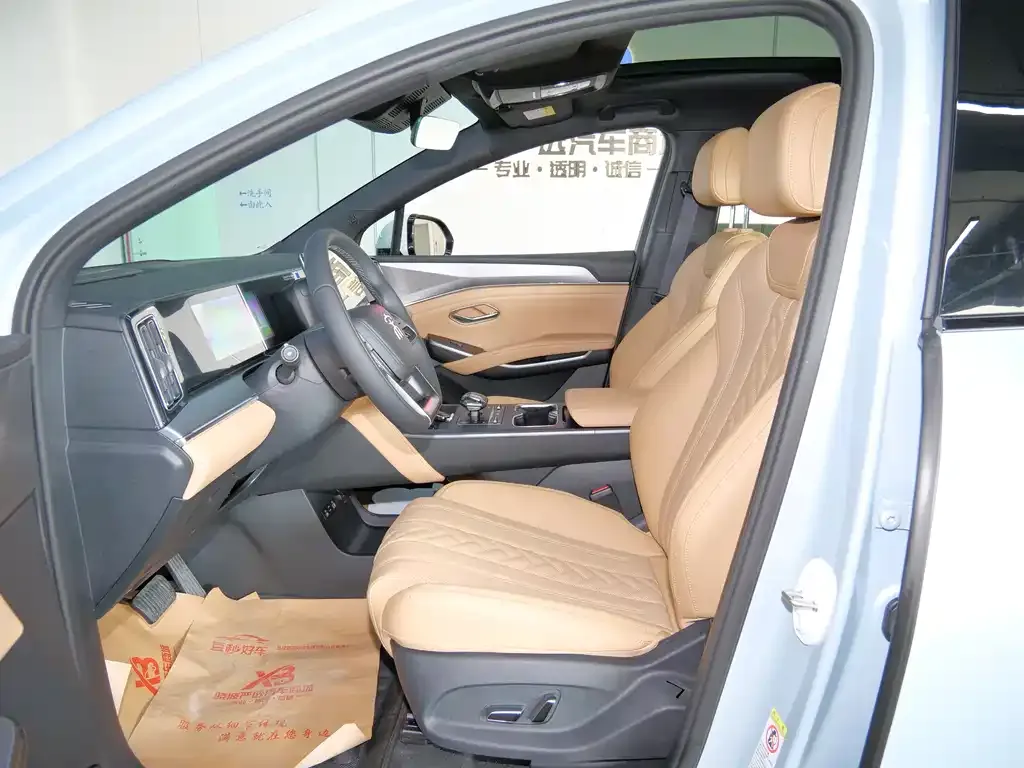 BYD L DM-i 2024 из CN, фото 7