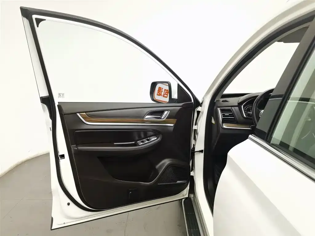 Roewe RX8 2021 из CN, фото 6