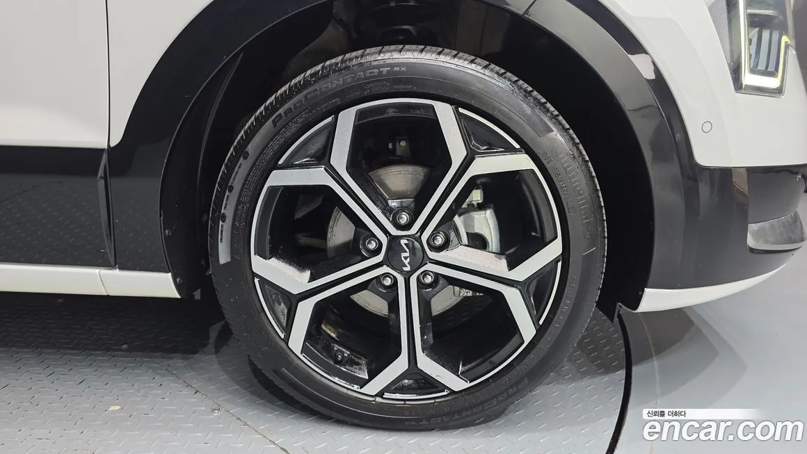 Kia Niro — фото 10