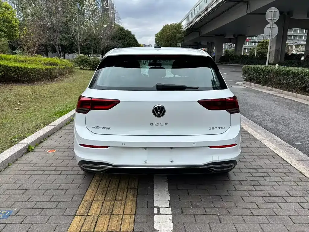 Volkswagen Golf 2021 из CN, фото 3