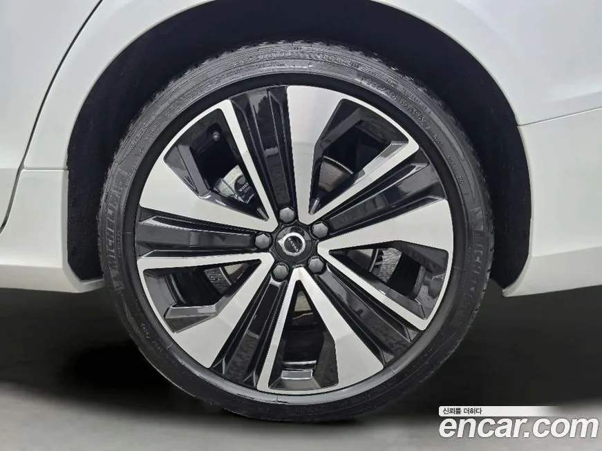 Volvo S60 2023 из KR, фото 5