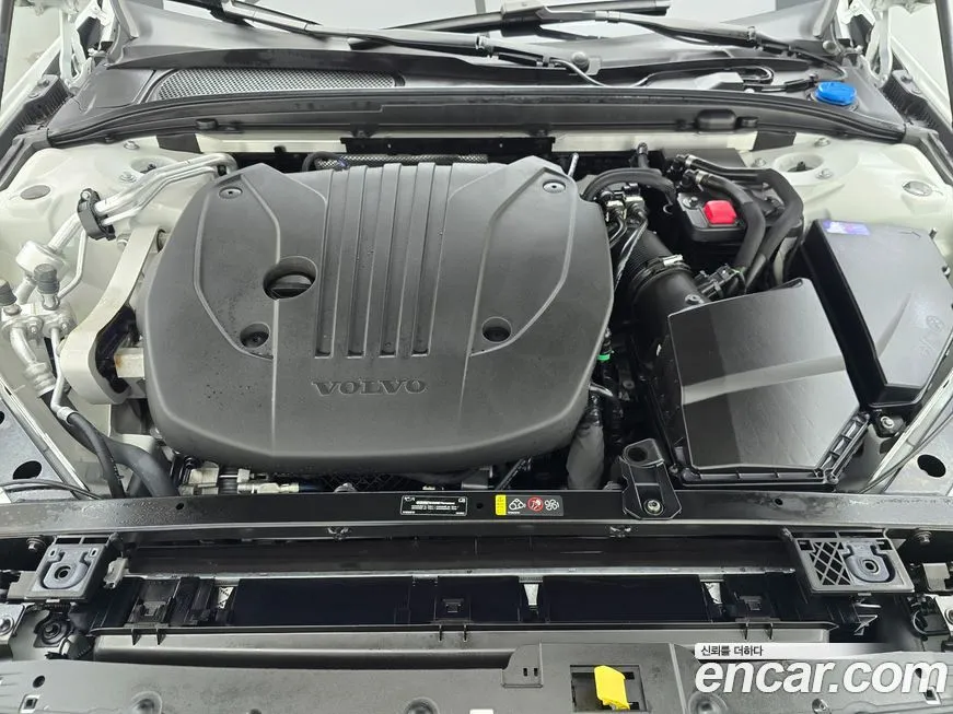 Volvo S60 2023 из KR, фото 10