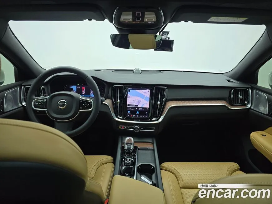Volvo S60 2023 из KR, фото 6