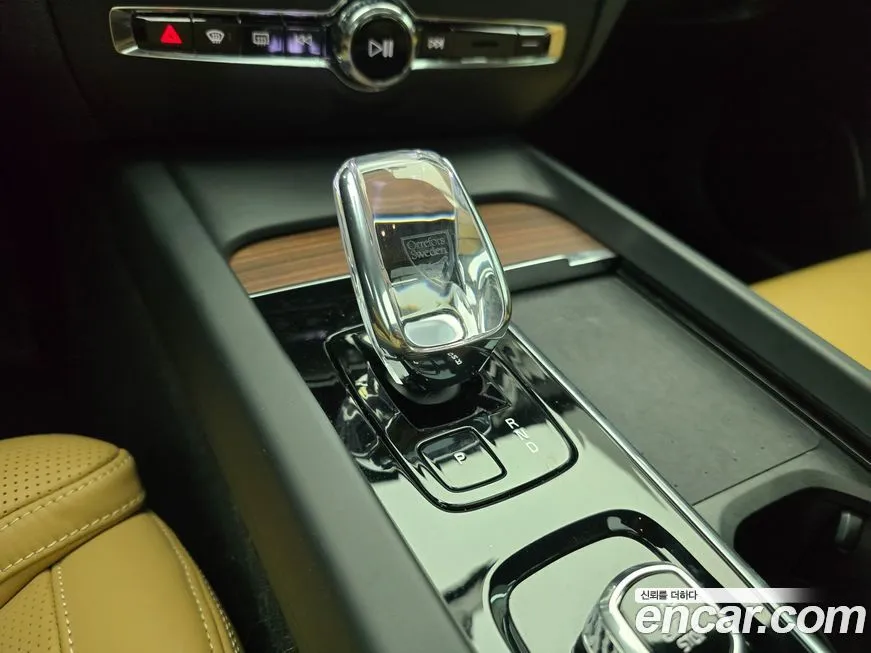 Volvo S60 2023 из KR, фото 7