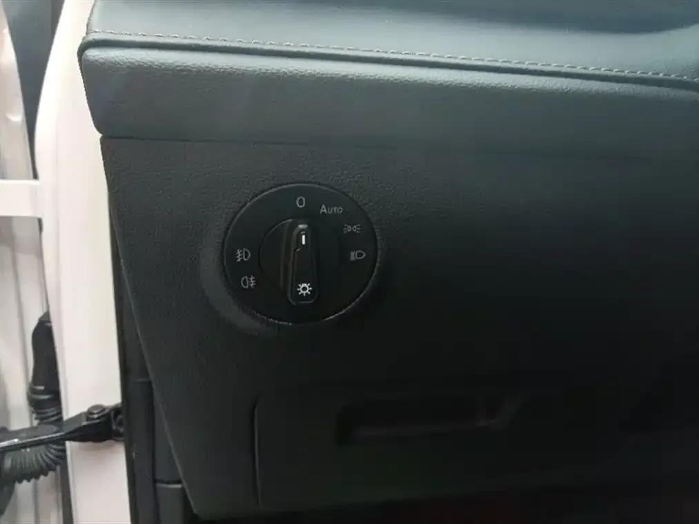 Volkswagen Tharu 2023 из CN, фото 3