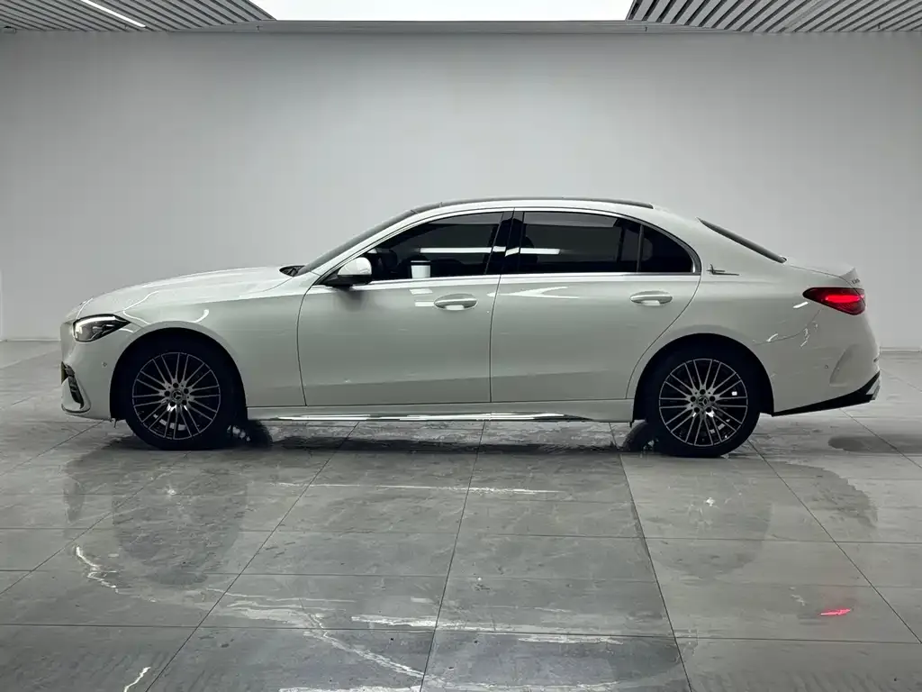 Mercedes-Benz C-Class 2023 из CN, фото 3