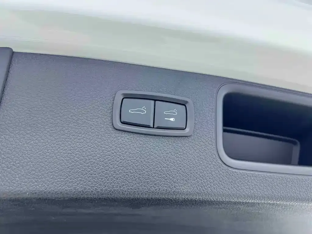 Porsche Macan 2023 из CN, фото 10