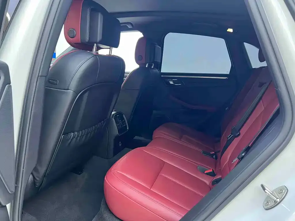Porsche Macan 2023 из CN, фото 8