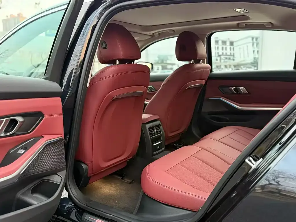 BMW i3 2024 из CN, фото 3
