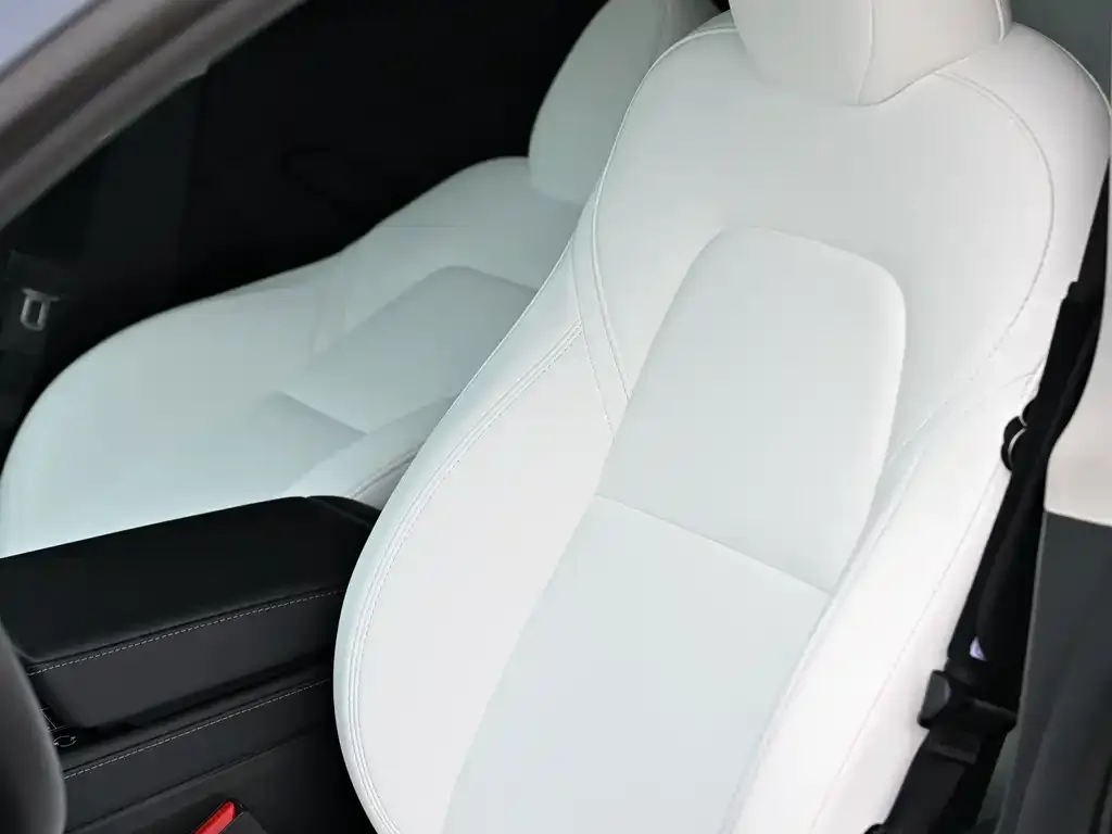 Tesla Model Y 2024 из CN, фото 2